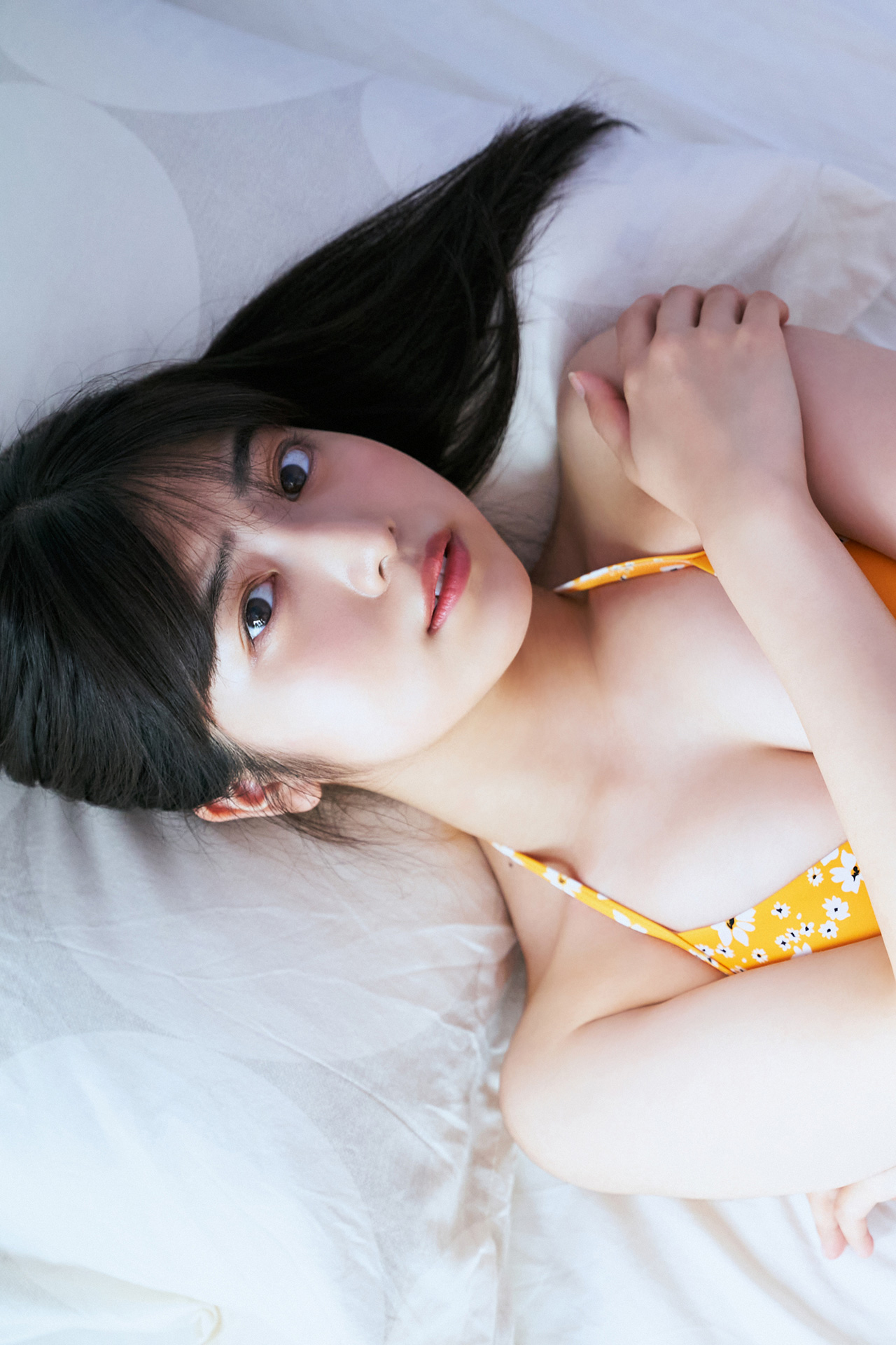 吉田莉桜 NO.001「ふたりきりの朝」 16