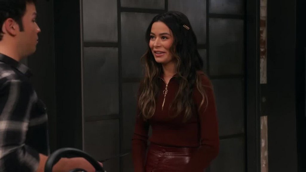 [Image: edgaik1l0a36.jpg]