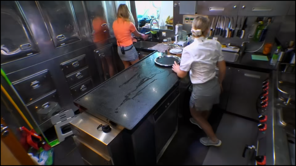 [Image: km5v1iekxv85.png]