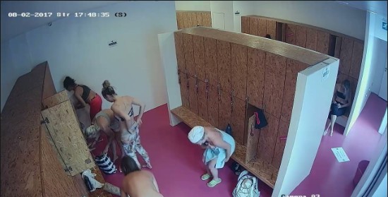 [Image: Voyeur22285122717.jpg]