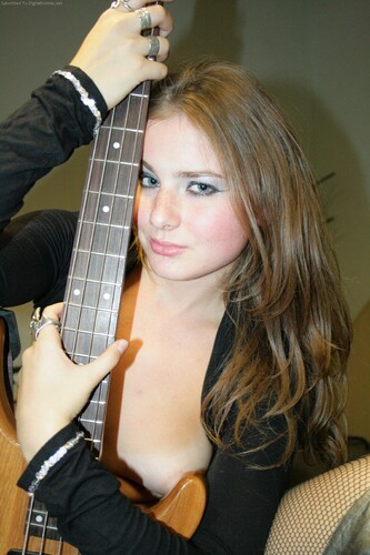 [Image: a63gi93d08pe.jpg]