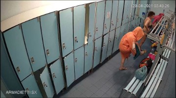 [Image: Voyeur45335140756.jpg]