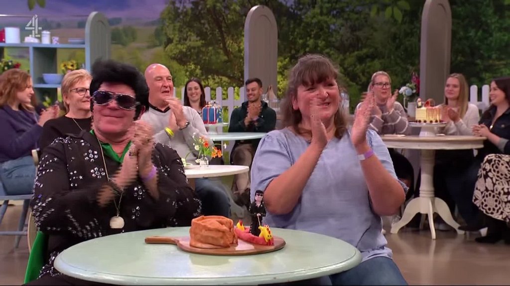 [Image: n9clc1o4grr6.jpg]