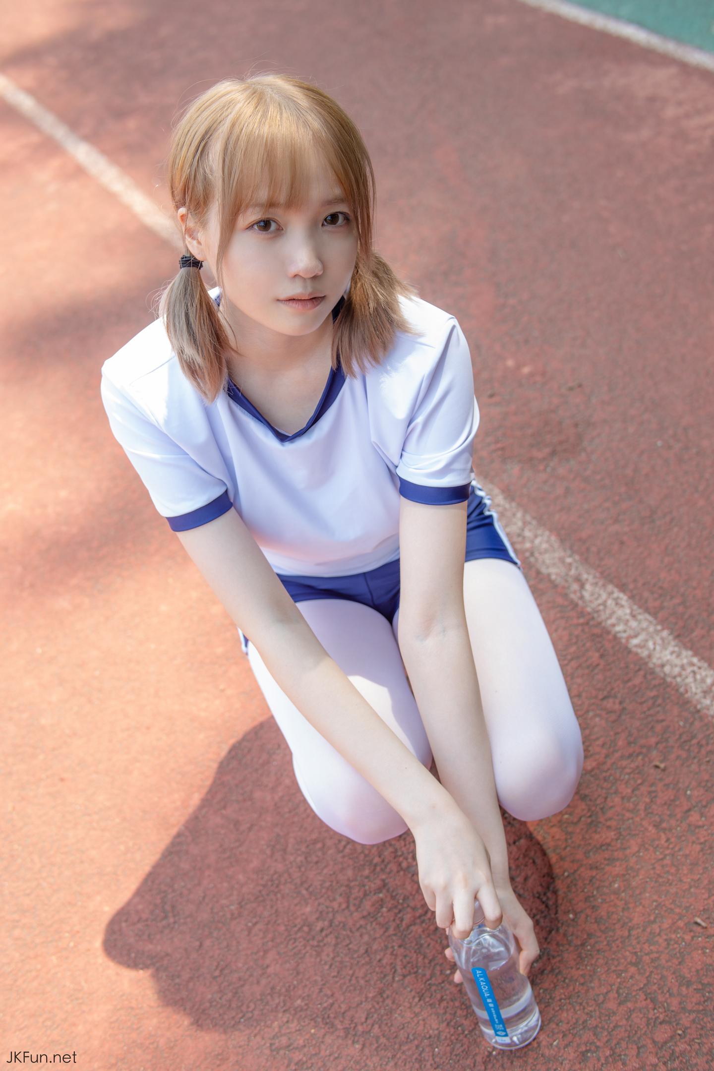 森萝财团 [JKFUN-019] Aika - 80D白丝外景体操服 82