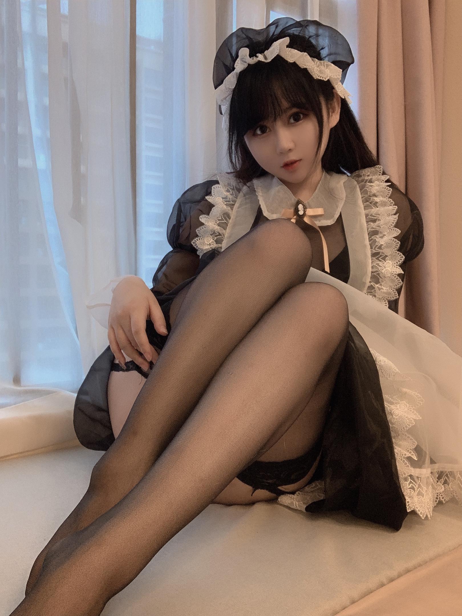 是依酱呀 NO.001 透明女仆 8