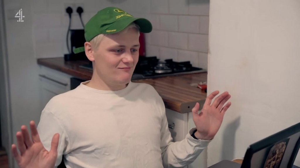 [Image: mnq4u8r9c1bh.jpg]