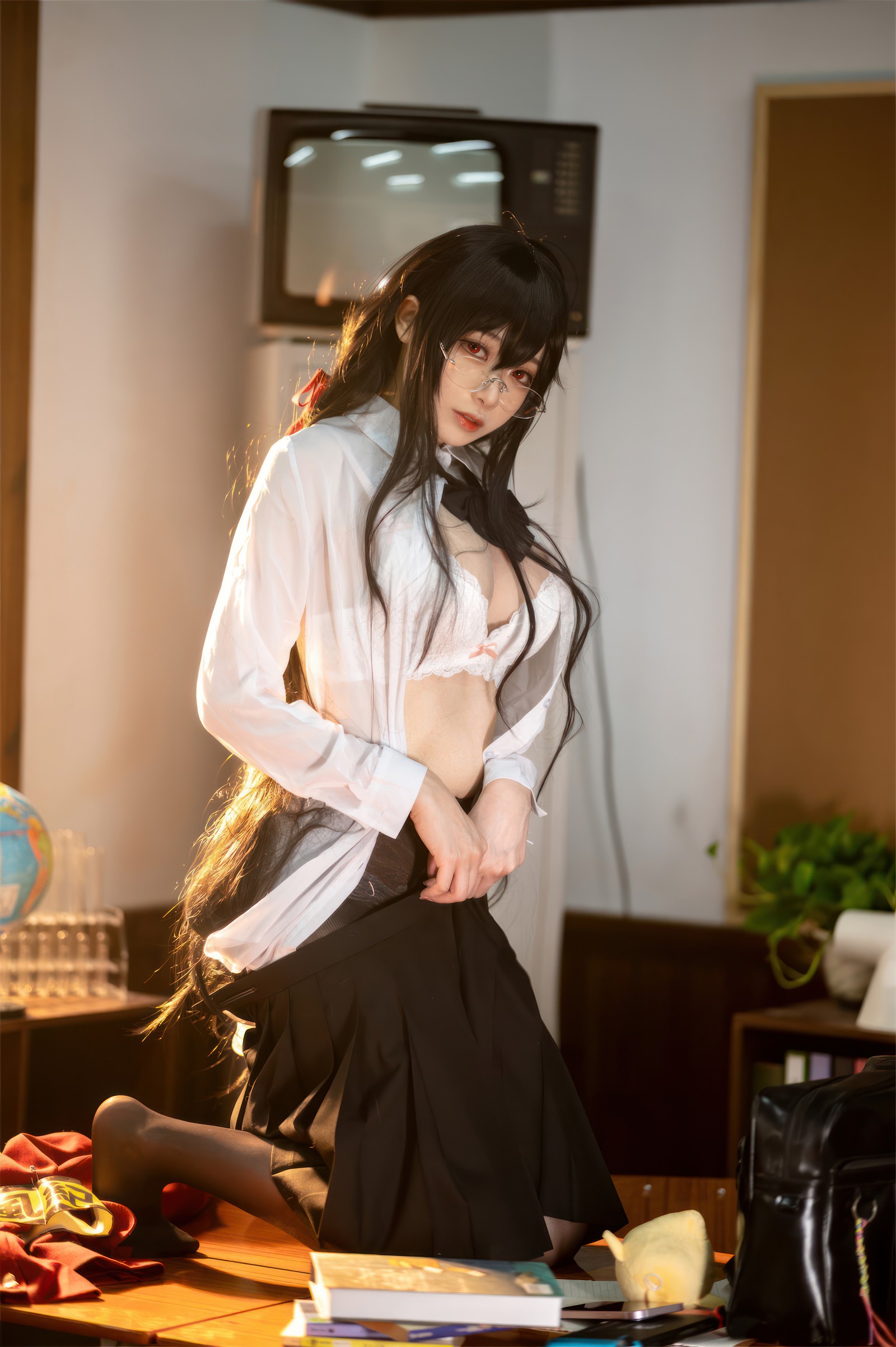 安食Ajiki 碧蓝航线大凤JK写真集 – 动漫COS & 制服美少女 [41P-281.6M]插图1