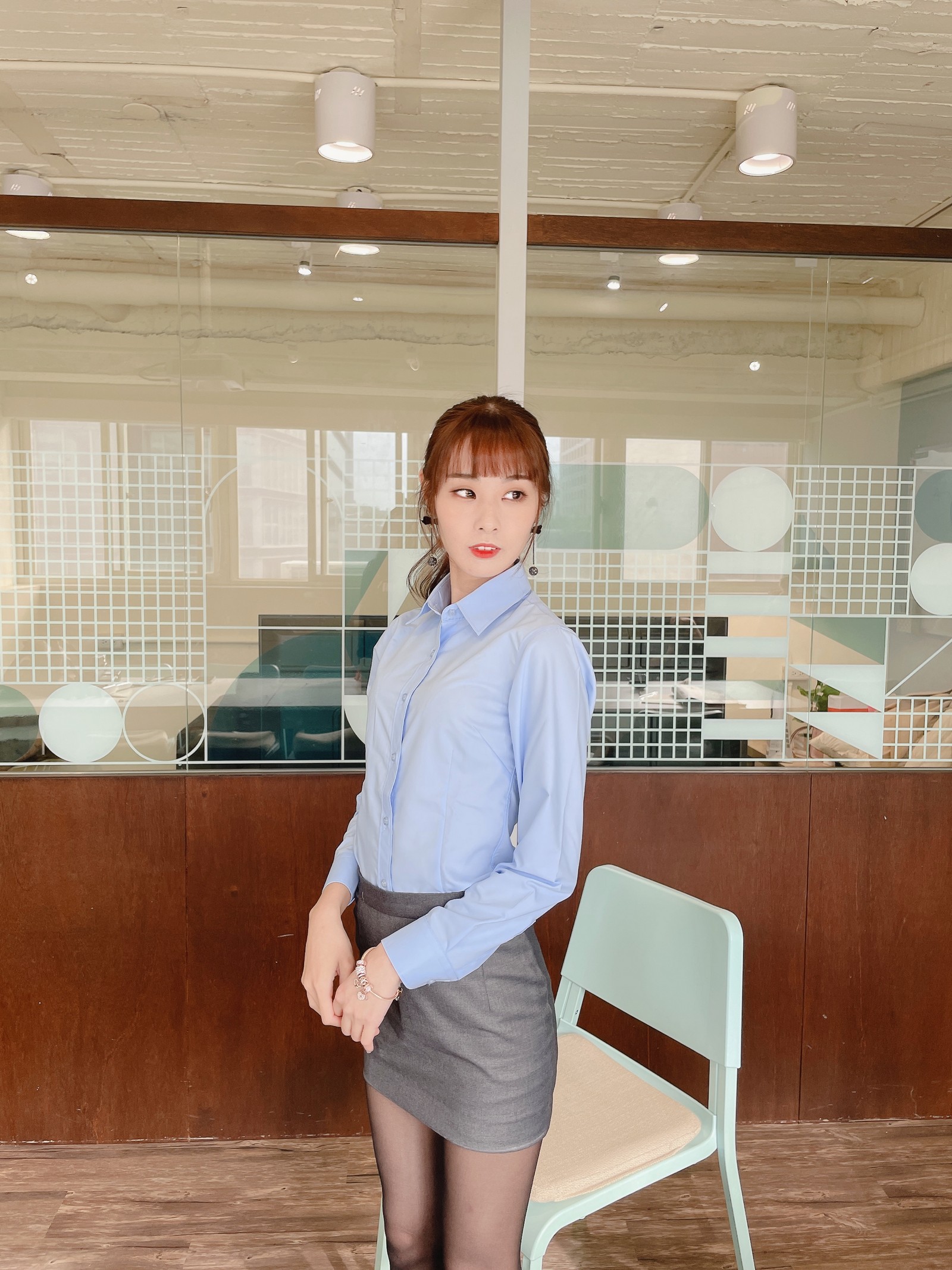 泥泥汝 OL 女郎 B 主题 写真＋视频合集｜高人气职业风作品（350P｜12V｜840MB）插图2