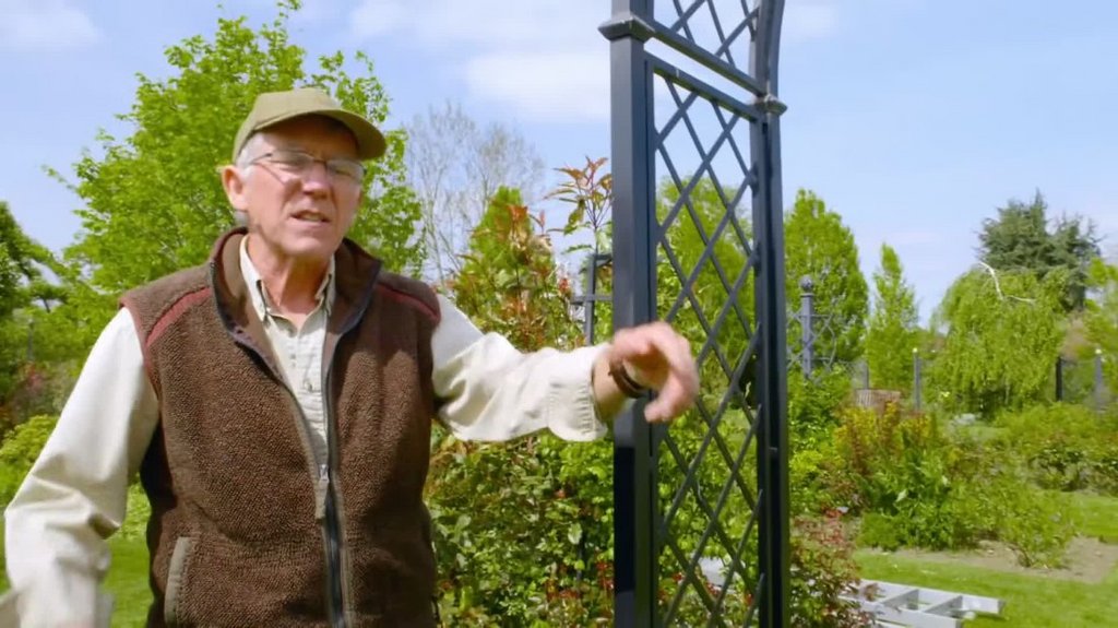 [Image: s4lgp7bkt24e.jpg]