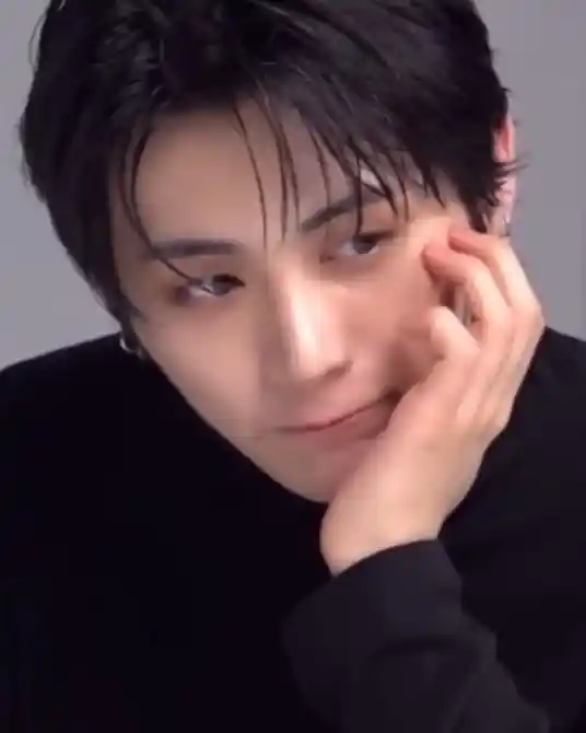 20250929_165759_copy_536x670_2