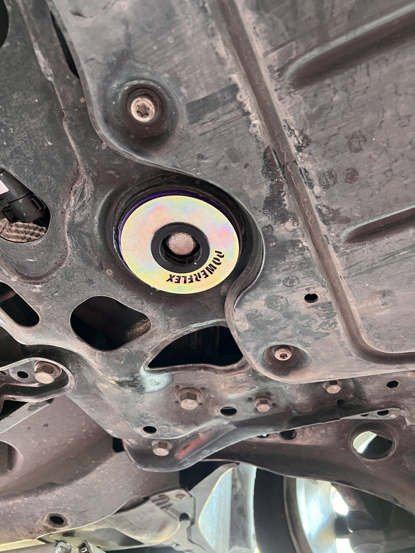 6058FA98-8856-4B5A-A7CC-9A7EA1516F13