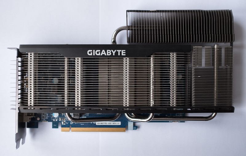 https://i.postimg.cc/850XYpSG/RADEON-HD6770-GIGABYTE-1.jpg