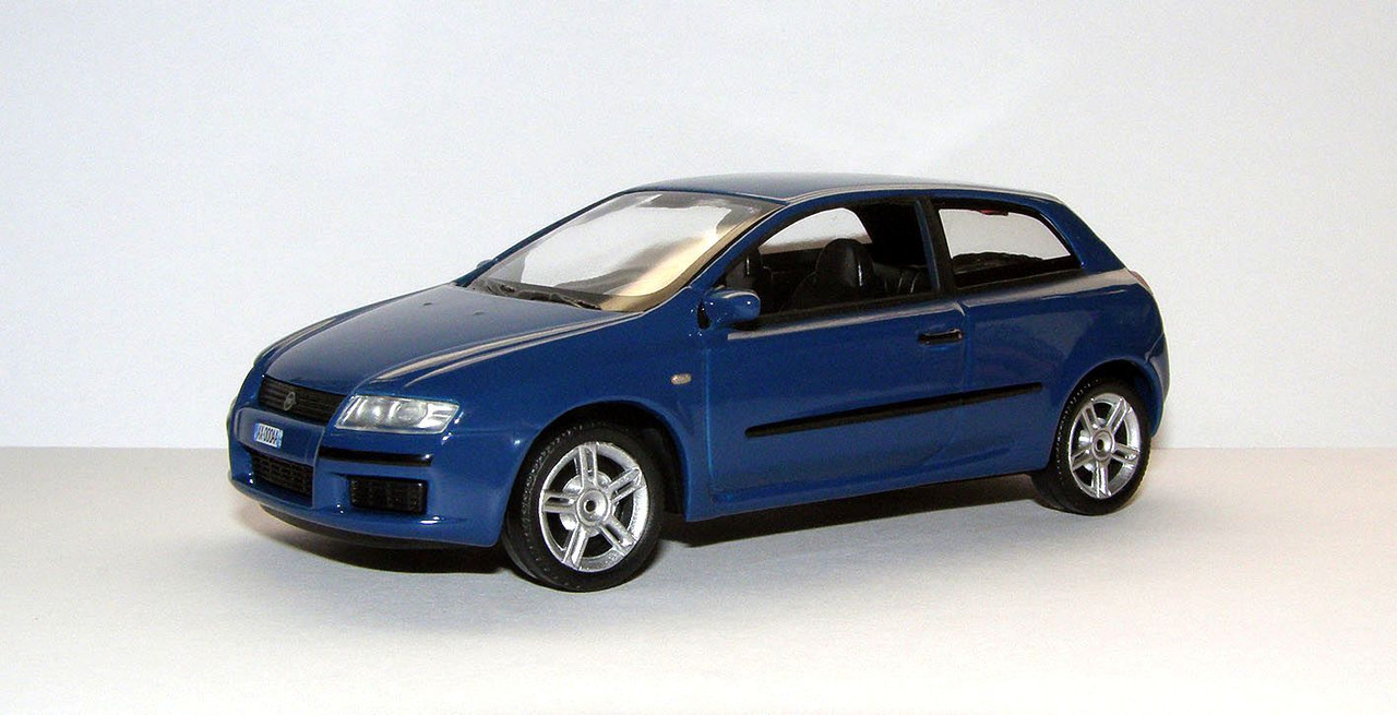 2001 FIAT Stilo (192) (Norev for Hachette FS#019) 1