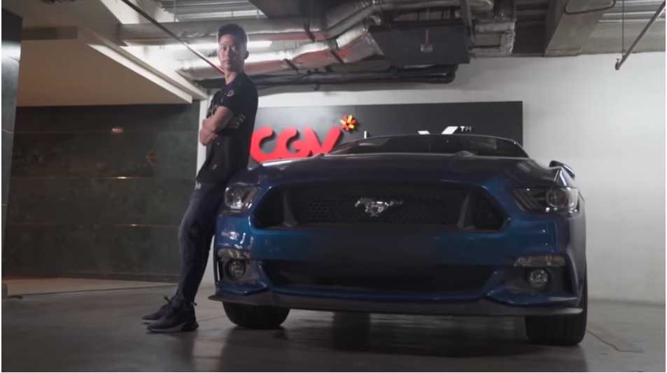 Kevin Sanjaya dan Mustangnya