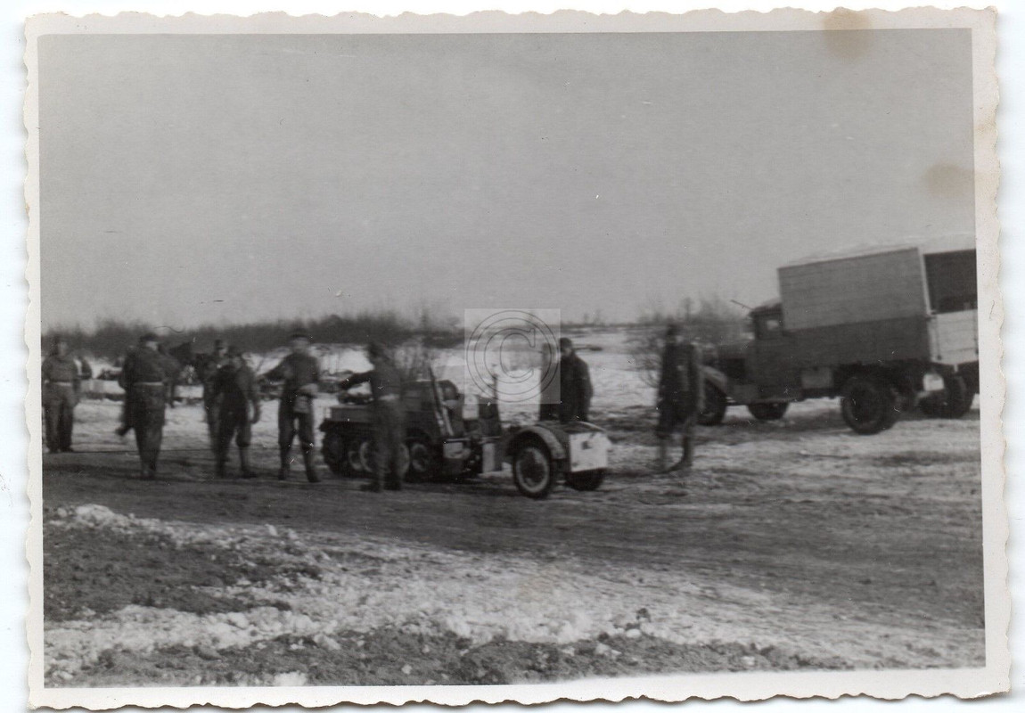 NSU Krettenkrad mit Anhänger LKWs Elite