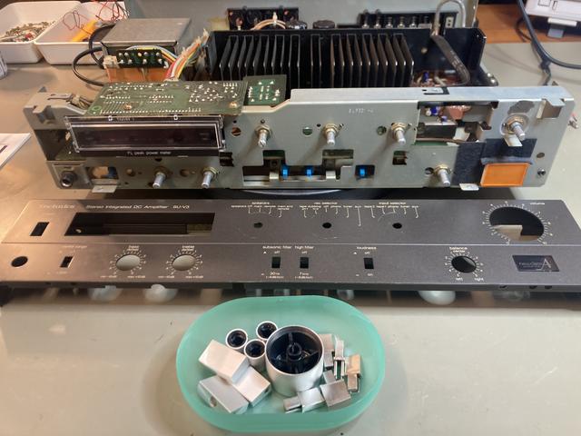 [Bild: Technics-su-v3-cleaning.jpg]