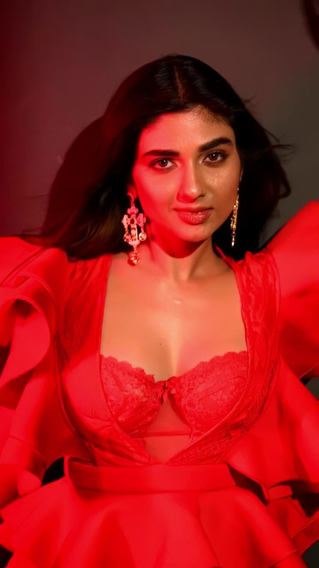 leaked Instagram viral photos selfie clothless romantic onlyfans Pinterest queen pictures of her juicy curves saari backless salwar shirt ceamy figure tiktok santabanta, Imdb, Flickr, Tumblr cleavage exposing navel armpit juicy lip navel kiss smooch movies Email Id, WhatsApp Number,