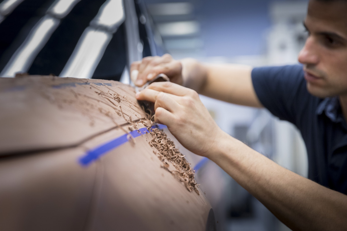 The-car-sculptor_02_HQ