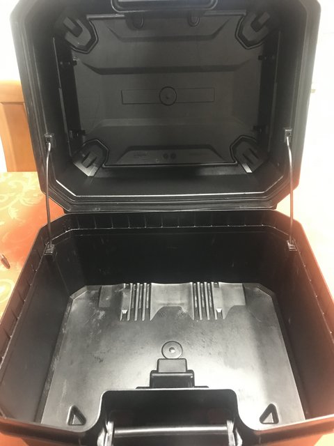 333B87FB-5E5C-4875-8BC9-ACEAA546E58E