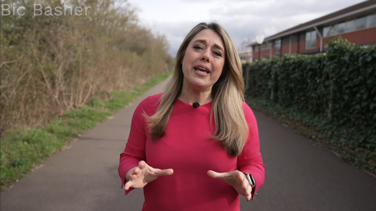 Janine Machin 240424-8