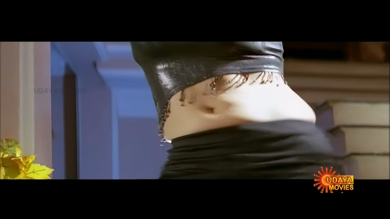 Durga Shetty Hot Song 1 SDTV Enhance.mp4_20240707_204729.697