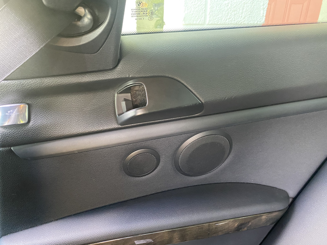 CEB1FDEB-75BB-4FF0-9191-2ABFFE217762