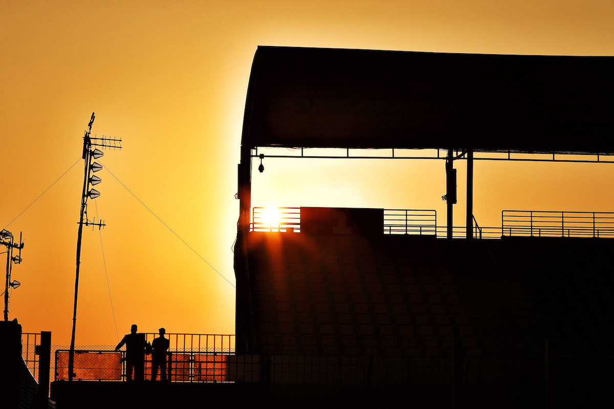 [Imagen: f1-gp-qatar-giovedi-track-walk-124.jpg]