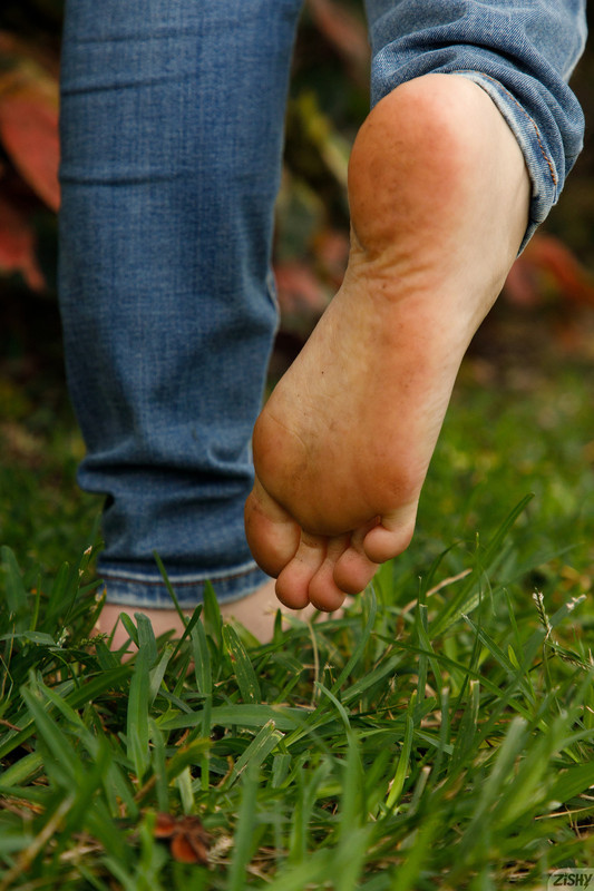 full_021_1416521644406656