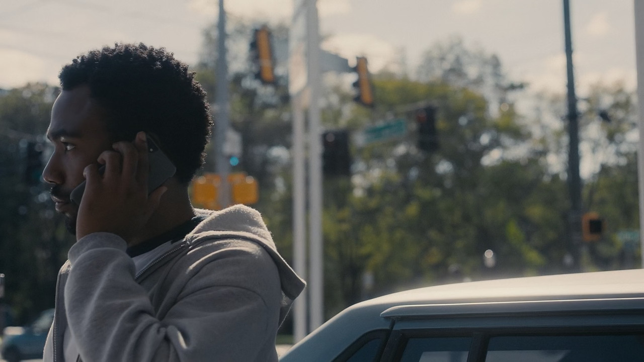 Atlanta (2016) - S02E01 - Alligator Man (1080p AMZN WEB-DL x265 