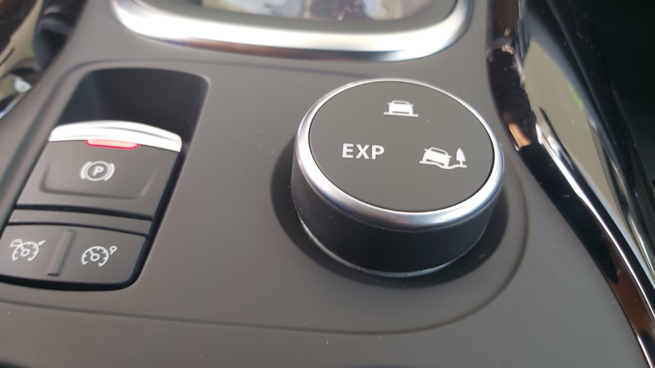 E1