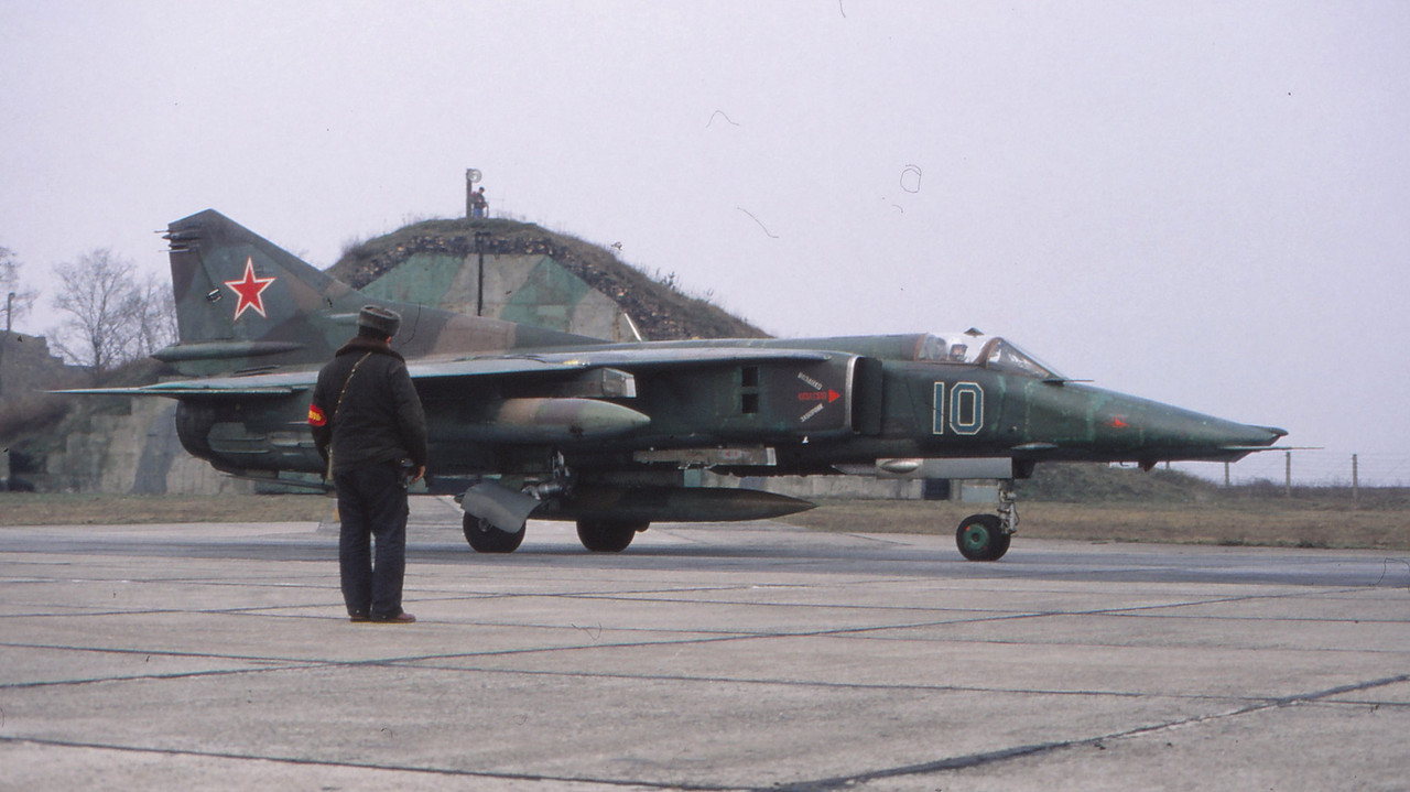 559 APIB Mig-27K 10 Blue_76802625158