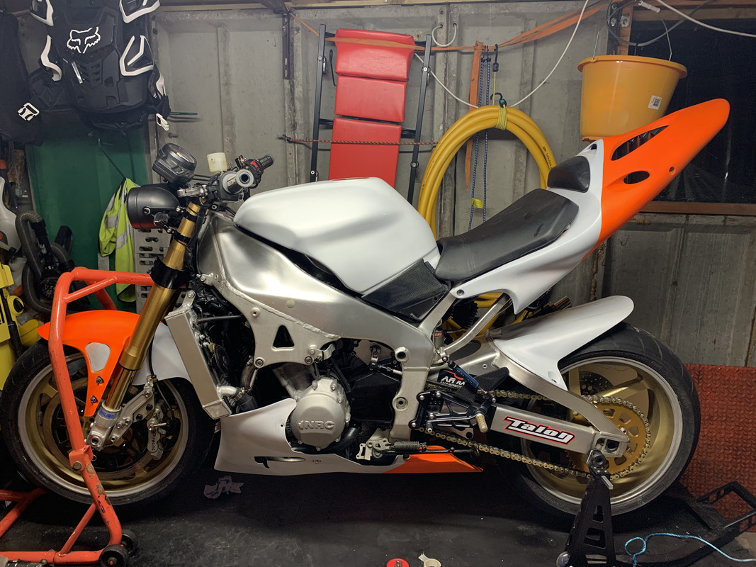 9B8D6F5B-BEA5-4EA2-BB14-C284BC443C86