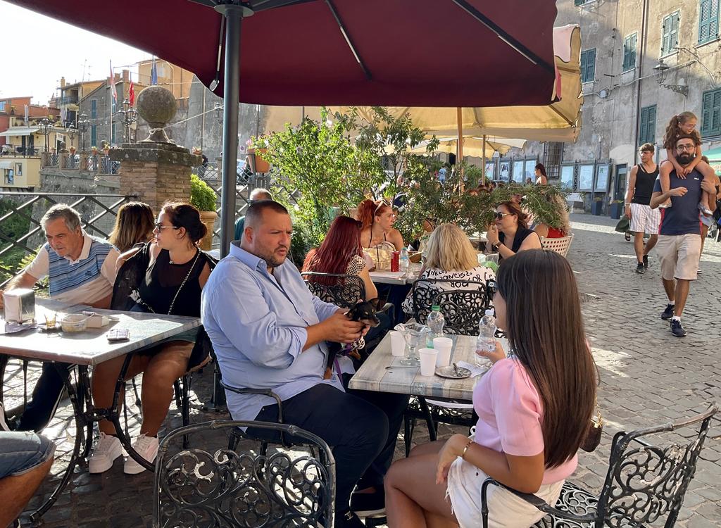 Жаркий сентябрь на побережье Тирренского моря. Жаркий сентябрь на побережье Тирренского моря.