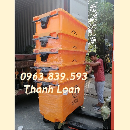 noi-ban-thung-rac-660l-mau-cam-re-hcm-1.jpg