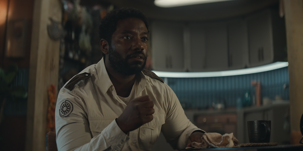 Silo.S01E09.The.Getaway.2160p.10bit.ATVP.WEB-DL.DDP5.1.HEVC-Vyndros.mkv_snapshot_03.21_[2023.07.03_0