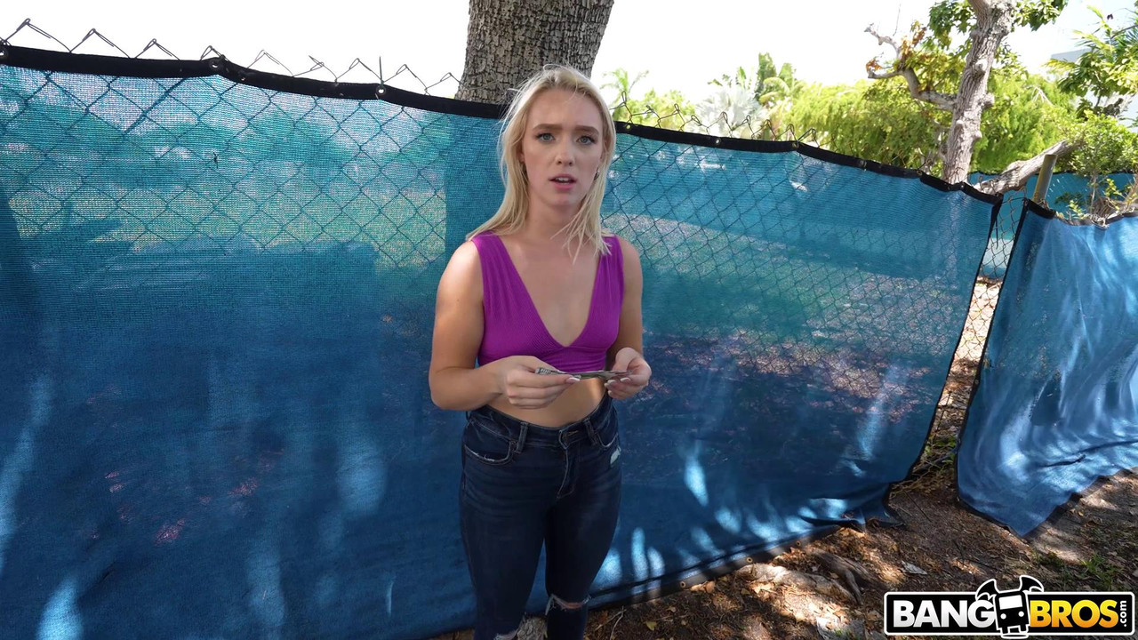 vlcsnap-2023-05-14-21h25m37s586