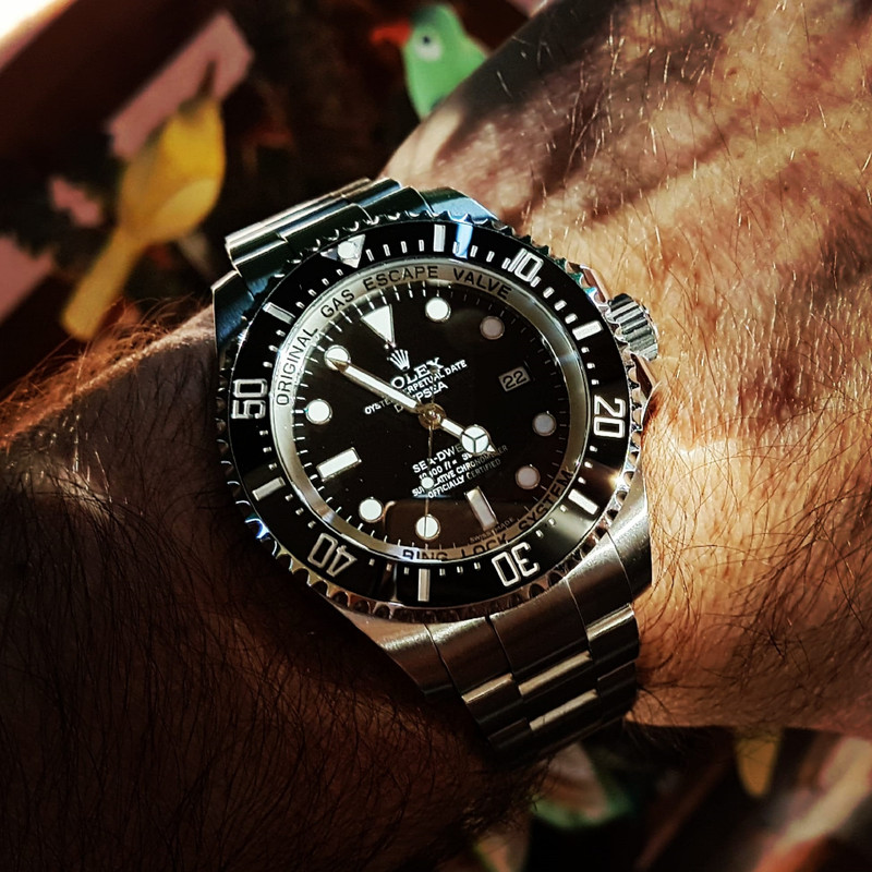 Rolex Sea-Dweller Deepsea 44mm 3900M Cal. 3135 Ref. 116660 (1)