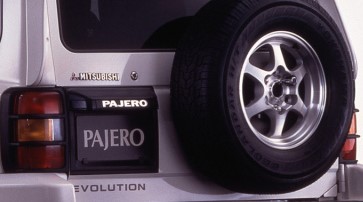 logo pajero evo