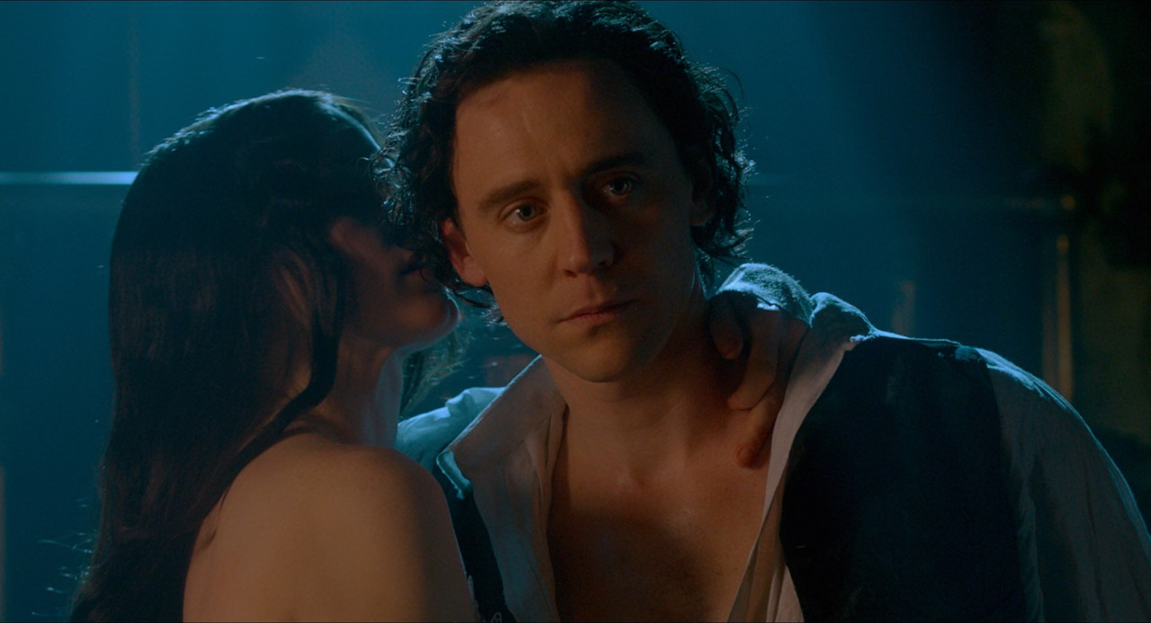 Crimson Peak 2015 (1080p x265 10bit Tigole).mkv_