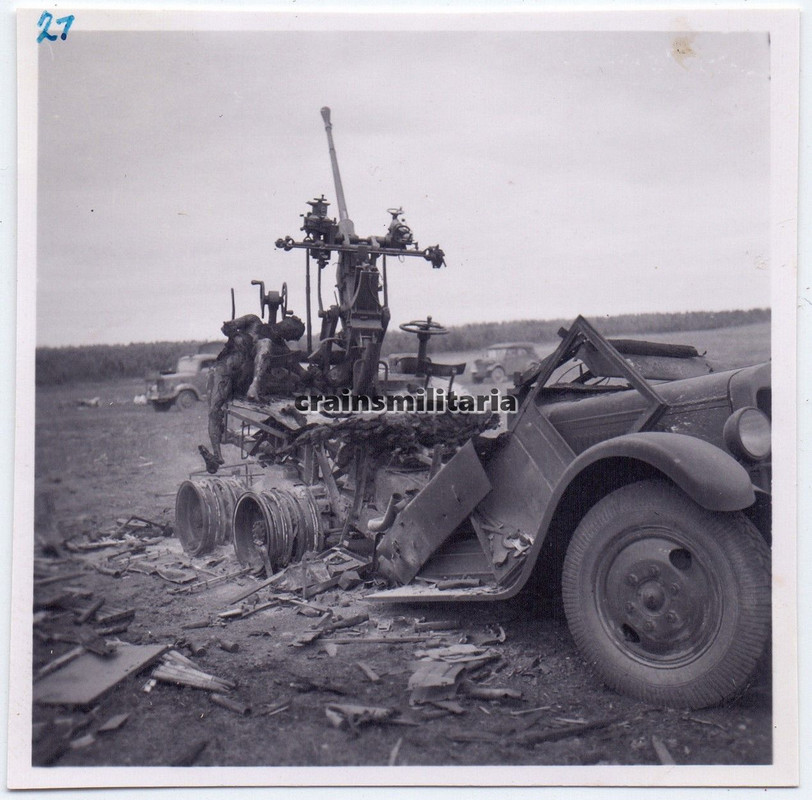 russische Lkw Truck SIS-6 mit FlaK Geschütz Russ