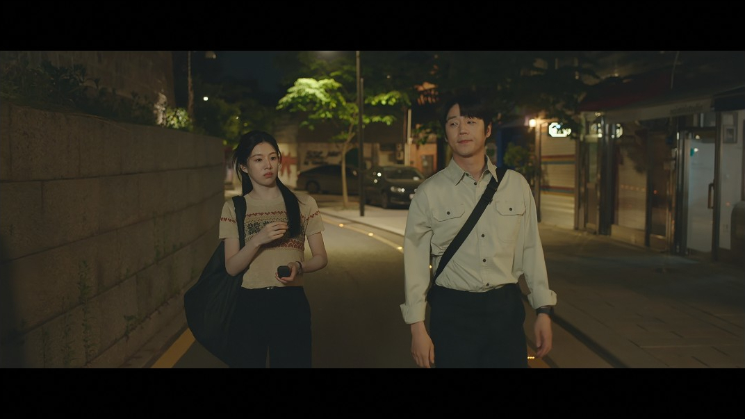 VS--Netflix-ResidentPlaybookE7Episode7-24’01”