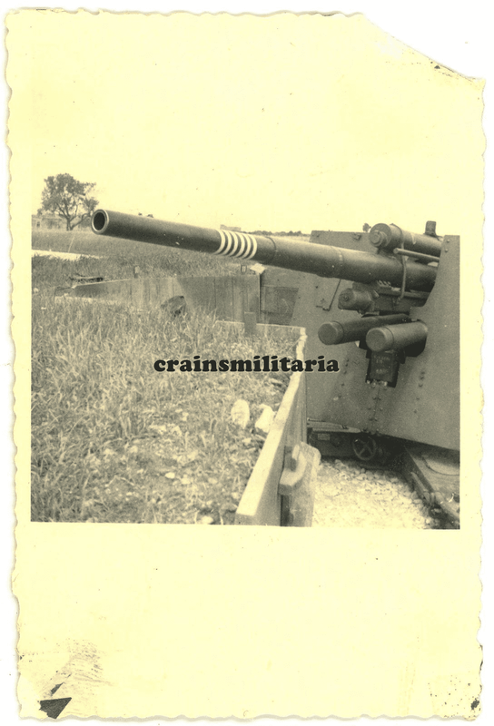 8,8 cm Flak Geschütz m. Bilanz Flugplatz COMISO Sizilien Italien 1941 (4)
