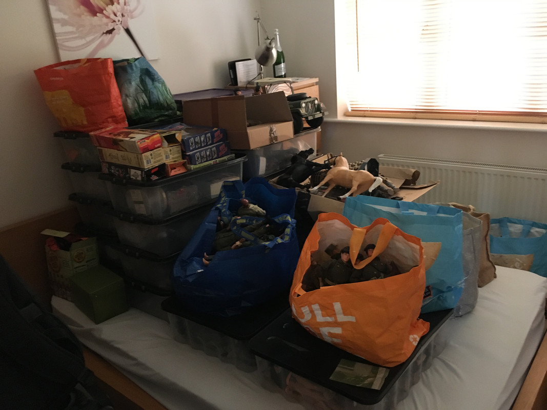 A Refit for Gunner HQ.. or the collection was out of control !! IMG-2072