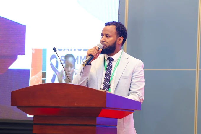 Dr. Omar Abdihamid - Professional Photo 6