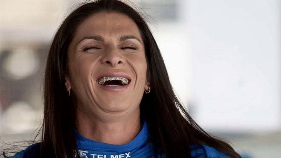 Ana Gabriela Guevara arremete contra el equipo de natación; les sugiere que
