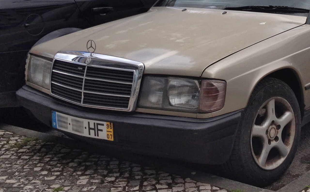 IMG-2849-mercedes-190d-w201.jpg