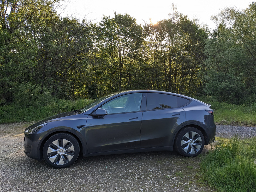 PXL_20230517_061015297