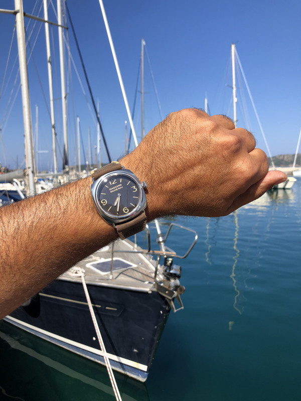 611635AB-ABAB-4863-9A73-67C49EF33A05