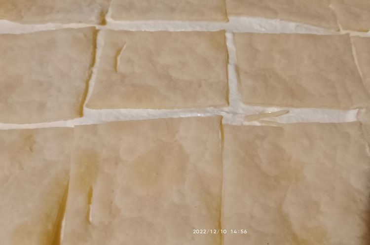 https://i.postimg.cc/85PxDRq5/kremes-2022-12-10.jpg