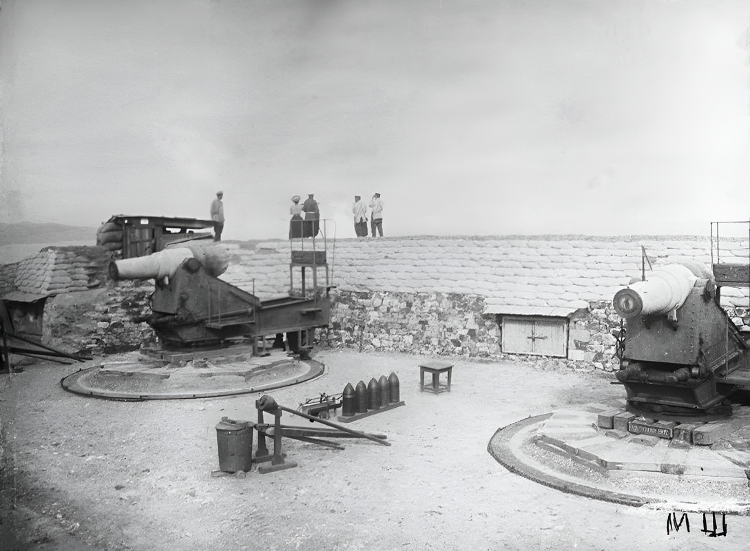 Береговая_батарея_Порт-Артура